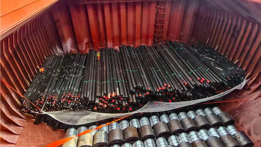 steel pipe container stuffing and lashing to prevent shifting during sea freight steel pipe container stuffing and lashing to prevent shifting during sea freight